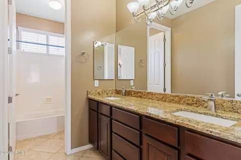 Bath - 2894 E Janelle Way, Gilbert, AZ 85298 photo 3 of 5