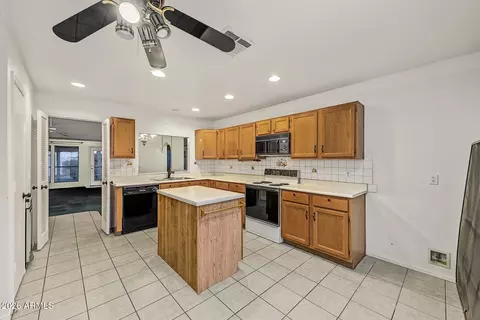 Kitchen - 1319 E Mineral Rd, Gilbert, AZ 85234 photo 1 of 3