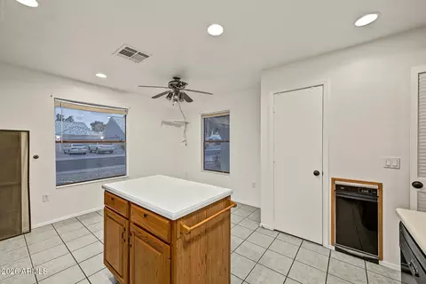 Kitchen - 1319 E Mineral Rd, Gilbert, AZ 85234 photo 2 of 3