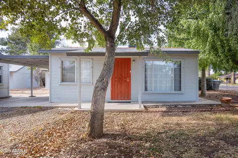 Exterior - 3311 E Cambridge Ave, Phoenix, AZ 85008 photo 14 of 15