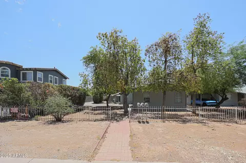 Exterior - 3311 E Cambridge Ave, Phoenix, AZ 85008 photo 11 of 15