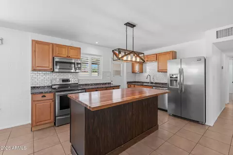 7830 E Belleview St, Scottsdale, AZ 85257