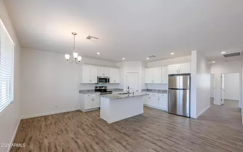 1016 E Arroyo Rd, Phoenix, AZ 85086 photo 7