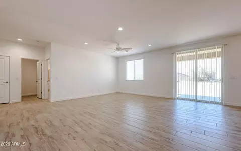 1016 E Arroyo Rd, Phoenix, AZ 85086 photo 9