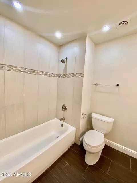 Bath - 1624 E Campbell Ave #12, Phoenix, AZ 85016 photo 3 of 5