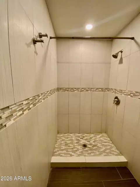 Bath - 1624 E Campbell Ave #12, Phoenix, AZ 85016 photo 2 of 5