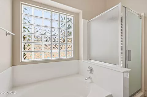 Bath - 702 E Kyle Dr, Gilbert, AZ 85296 photo 2 of 3