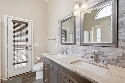 Bath - 702 E Kyle Dr, Gilbert, AZ 85296 photo 1 of 3