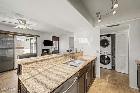 7502 E Thomas Rd #301, Scottsdale, AZ 85251