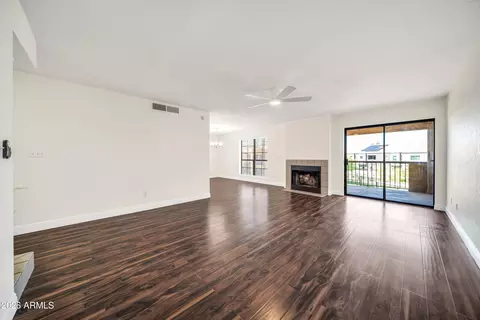 Living - 8302 N 21st Dr #L201, Phoenix, AZ 85021 photo 4 of 4
