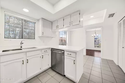 Kitchen - 8302 N 21st Dr #L201, Phoenix, AZ 85021 photo 1 of 4