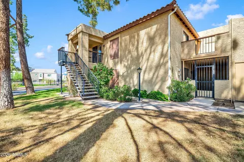 Exterior - 8302 N 21st Dr #L201, Phoenix, AZ 85021 photo 1 of 5