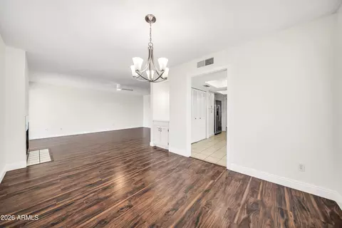 Dining - 8302 N 21st Dr #L201, Phoenix, AZ 85021 photo 1 of 4