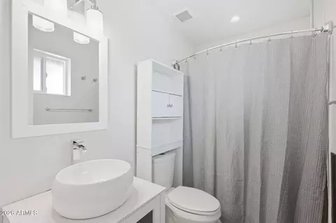 Bath - 2138 E Yale Dr, Tempe, AZ 85283 photo 2 of 2
