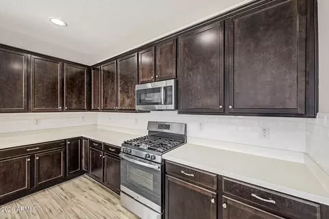 Kitchen - 2722 E Cherry Hill Dr, Gilbert, AZ 85298 photo 2 of 4