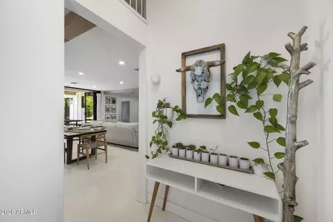 Entry Way - 3832 E Fairmount Ave, Phoenix, AZ 85018 photo 1 of 3