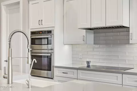 Kitchen - 618 E Tumbleweed Dr, Phoenix, AZ 85085 photo 7 of 8