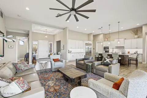 Living - 618 E Tumbleweed Dr, Phoenix, AZ 85085 photo 6 of 7