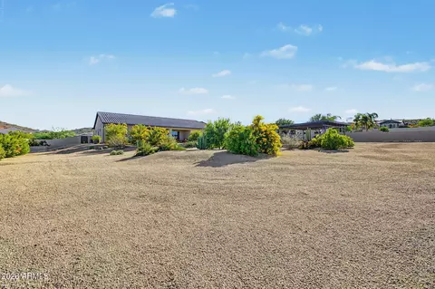 Exterior - 618 E Tumbleweed Dr, Phoenix, AZ 85085 photo 16 of 33