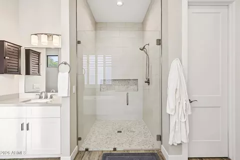 Bath - 618 E Tumbleweed Dr, Phoenix, AZ 85085 photo 3 of 10