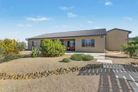 Exterior - 618 E Tumbleweed Dr, Phoenix, AZ 85085 photo 19 of 33