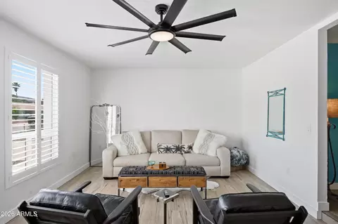 Living - 202 E Sharon Ave, Phoenix, AZ 85022 photo 2 of 5