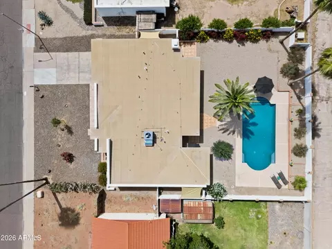 View/Area - 202 E Sharon Ave, Phoenix, AZ 85022 photo 3 of 8
