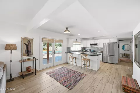Kitchen - 202 E Sharon Ave, Phoenix, AZ 85022 photo 4 of 4