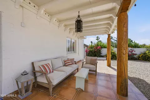 Exterior - 202 E Sharon Ave, Phoenix, AZ 85022 photo 5 of 7