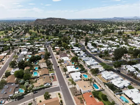 View/Area - 202 E Sharon Ave, Phoenix, AZ 85022 photo 8 of 8