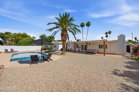 Exterior - 202 E Sharon Ave, Phoenix, AZ 85022 photo 6 of 7