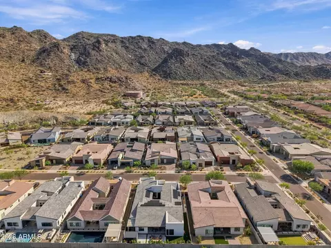 View/Area - 813 E Corral Rd, Phoenix, AZ 85042 photo 1 of 5
