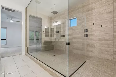 Bath - 813 E Corral Rd, Phoenix, AZ 85042 photo 4 of 8