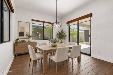 Dining - 813 E Corral Rd, Phoenix, AZ 85042 photo 1 of 1