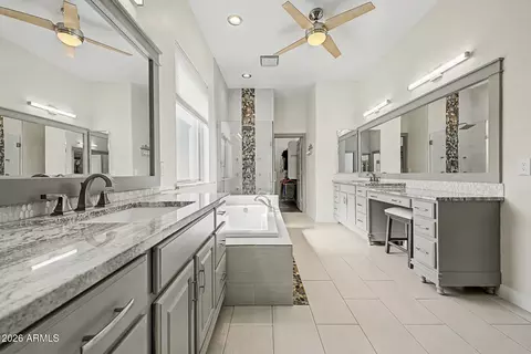 Bath - 3083 E Linda Ln, Gilbert, AZ 85234 photo 2 of 5