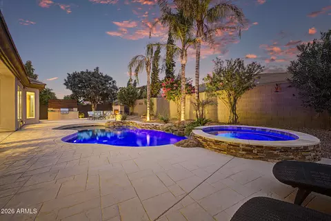 Exterior - 3083 E Linda Ln, Gilbert, AZ 85234 photo 7 of 11