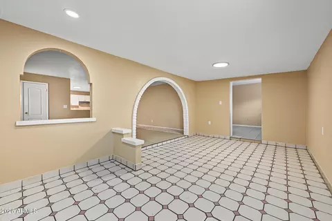 Living - 4630 E Southern Ave, Phoenix, AZ 85042 photo 1 of 4