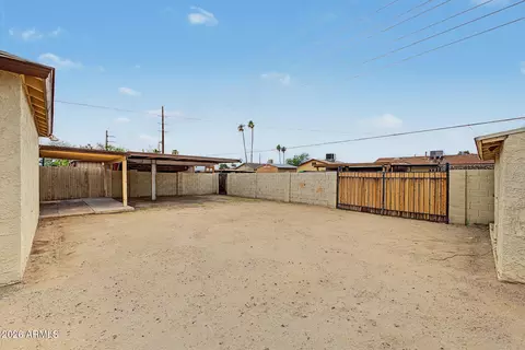 Exterior - 4630 E Southern Ave, Phoenix, AZ 85042 photo 4 of 7