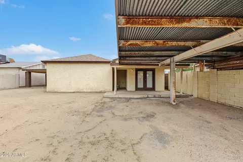 Exterior - 4630 E Southern Ave, Phoenix, AZ 85042 photo 6 of 7