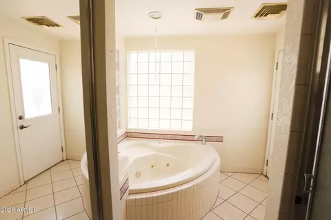 Bath - 1713 E Gable Ave, Mesa, AZ 85204 photo 4 of 5