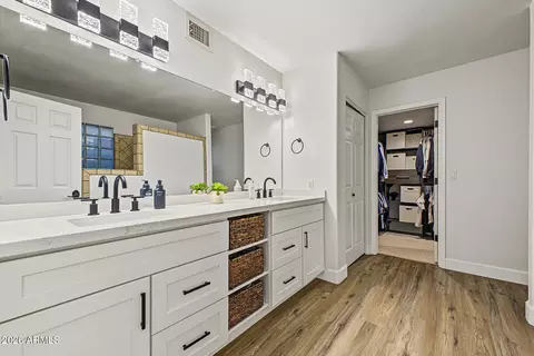 Bath - 5960 E Vermillion St, Mesa, AZ 85215 photo 4 of 5