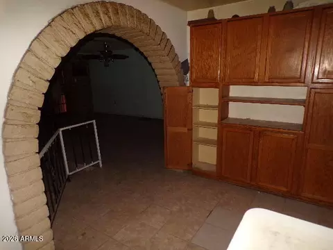 Entry Way - 2117 E Howe Ave, Tempe, AZ 85281 photo 1 of 2