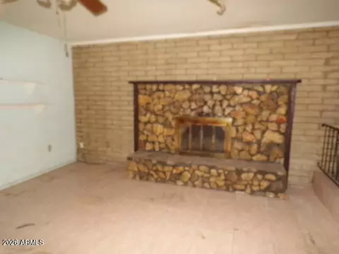 Living - 2117 E Howe Ave, Tempe, AZ 85281 photo 4 of 5