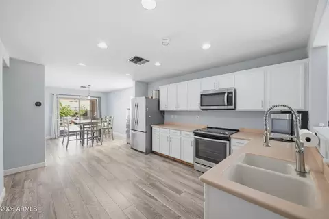 Kitchen - 3924 E Kent Ave, Gilbert, AZ 85296 photo 2 of 2