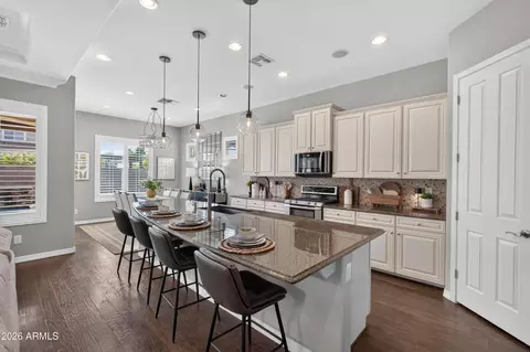 Kitchen - 2883 E Ridgewood Ln, Gilbert, AZ 85298 photo 4 of 5
