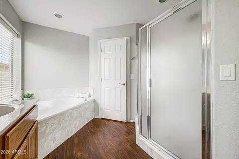 Bath - 6245 E Mills St, Mesa, AZ 85215 photo 2 of 4