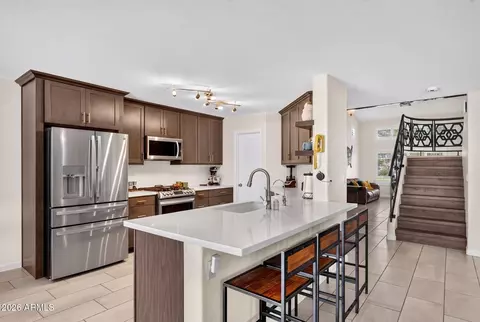 Kitchen - 1361 E Jasper Dr, Gilbert, AZ 85296 photo 2 of 6