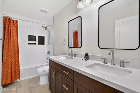 Bath - 1361 E Jasper Dr, Gilbert, AZ 85296 photo 6 of 6