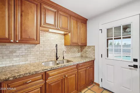 1040 Estevan Ave, Apache Junction, AZ 85119 photo 23