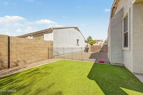 Exterior - 3416 S 73rd Dr, Phoenix, AZ 85043 photo 3 of 7